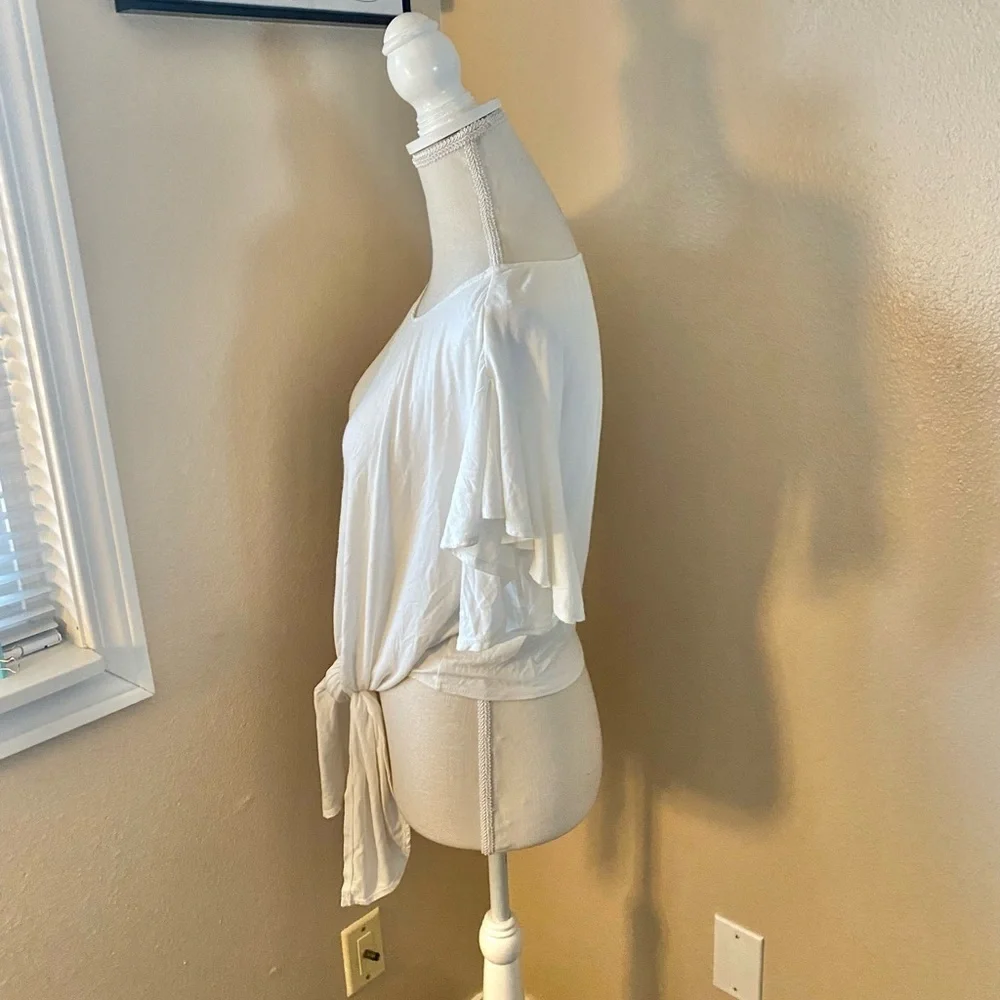 Max Studio white tie front billow flutter sleeve tee, Sz. S